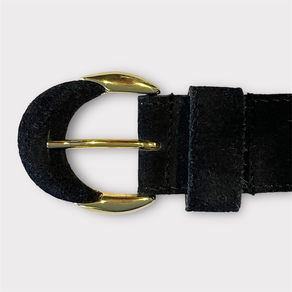 Vintage 90s Black Suede Belt with Gold Half Wrapped Buckle - Picture 4 of 11